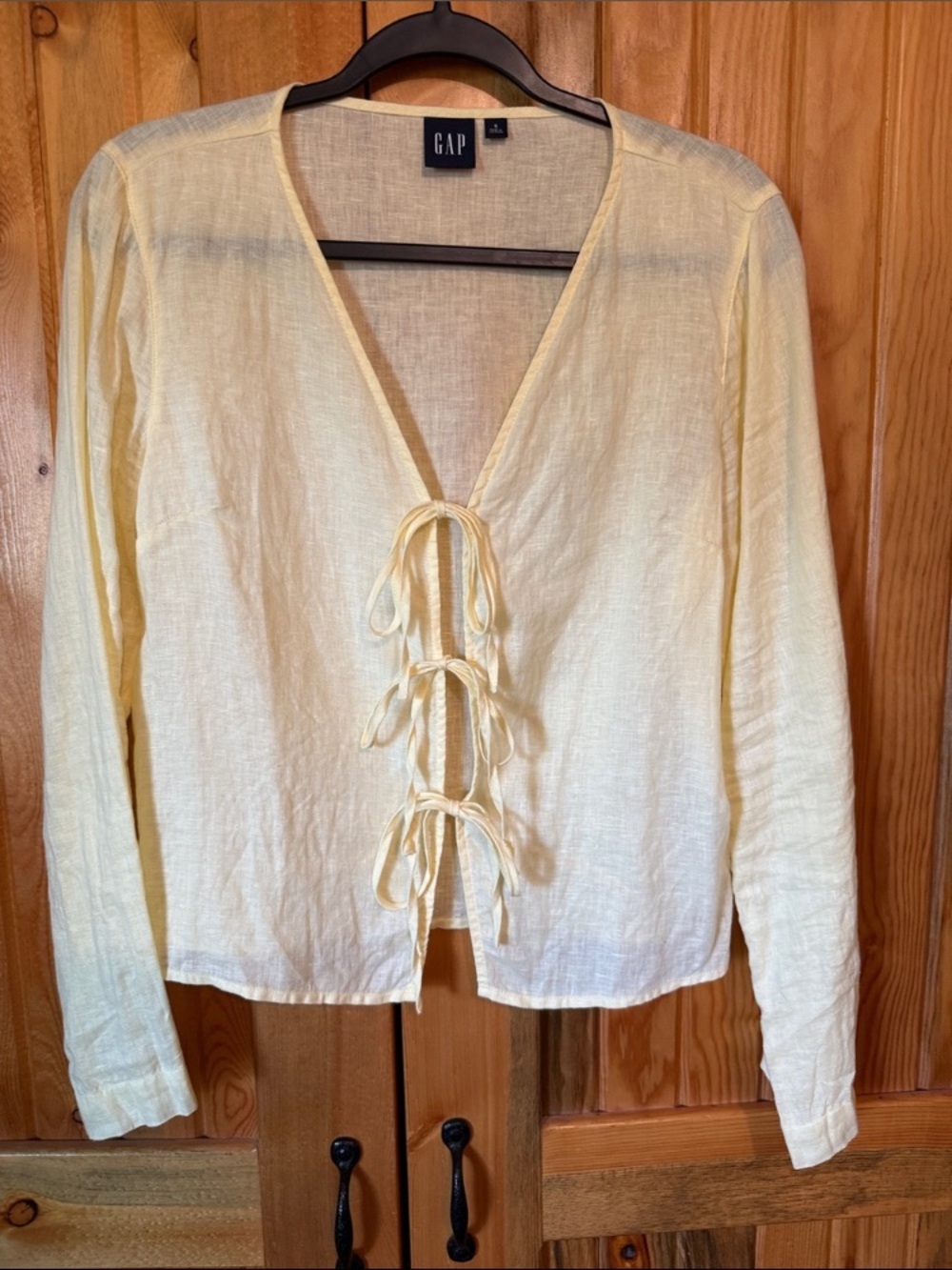 GAP Women's Light Yellow Tie-Front Linen Button-Down Top